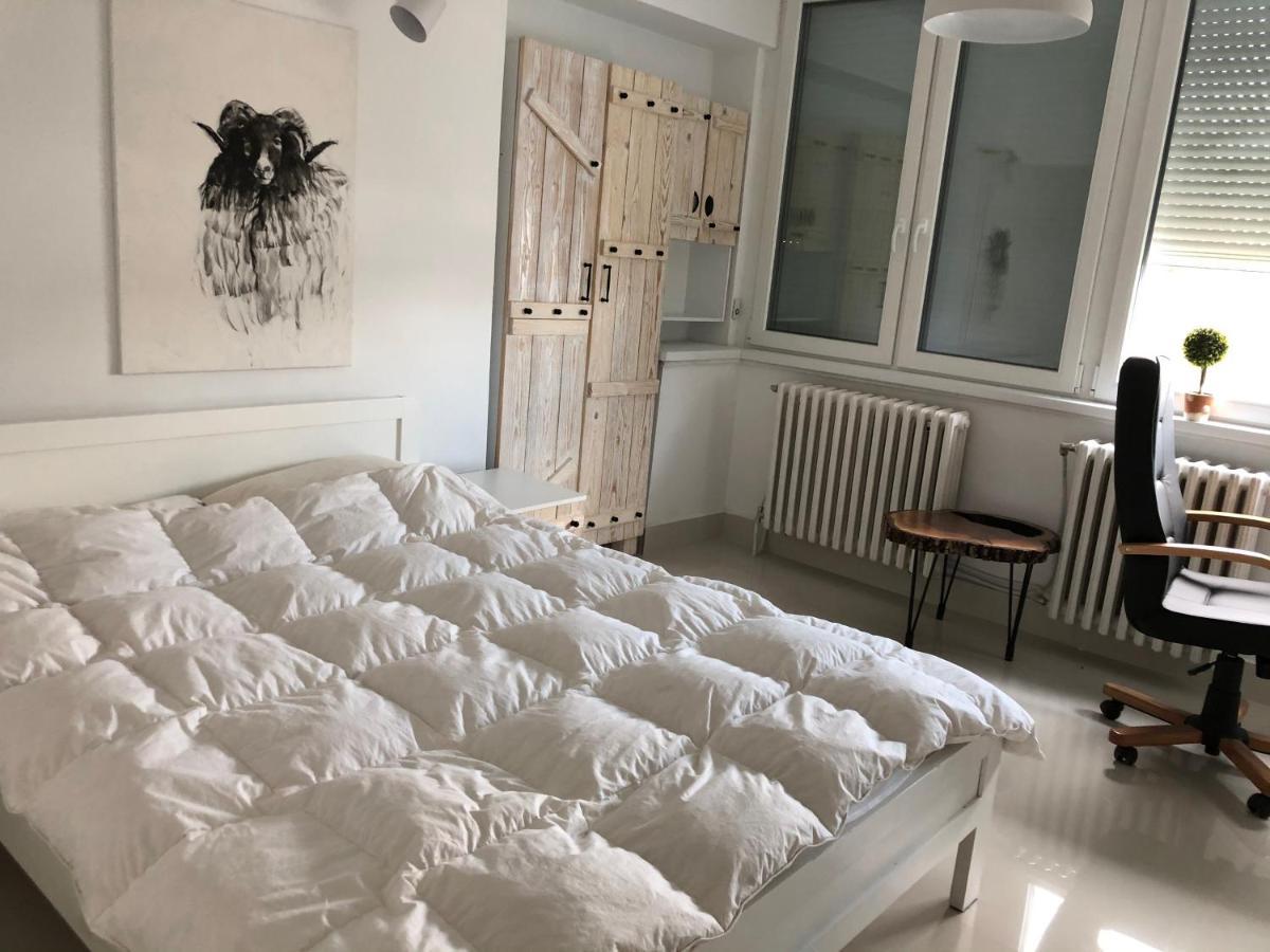 Artistic Luxury Apartment Скопие Екстериор снимка